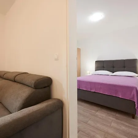 Apartman Cutan *