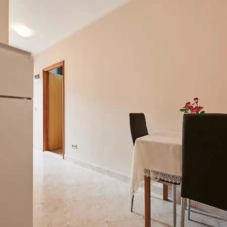 Cutan * Τρογκίρ